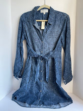 Load image into Gallery viewer, Anthropologie Women&#39;s V-Neck Shirtdress, Long Sleeve Belted Blue Tencel, Small